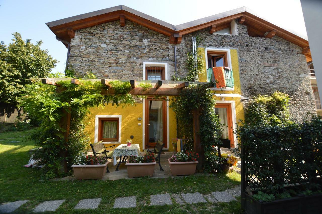Rustico Giulietta E Romeo Villa Colico Buitenkant foto