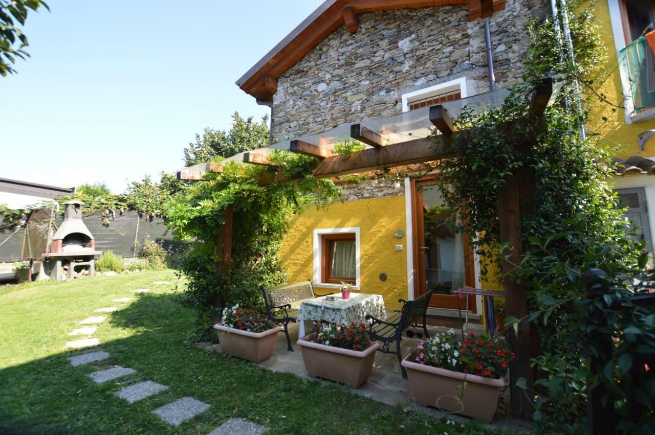 Rustico Giulietta E Romeo Villa Colico Buitenkant foto