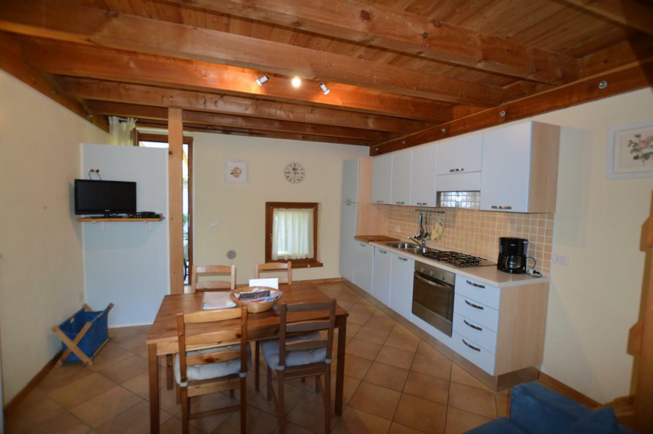 Rustico Giulietta E Romeo Villa Colico Buitenkant foto